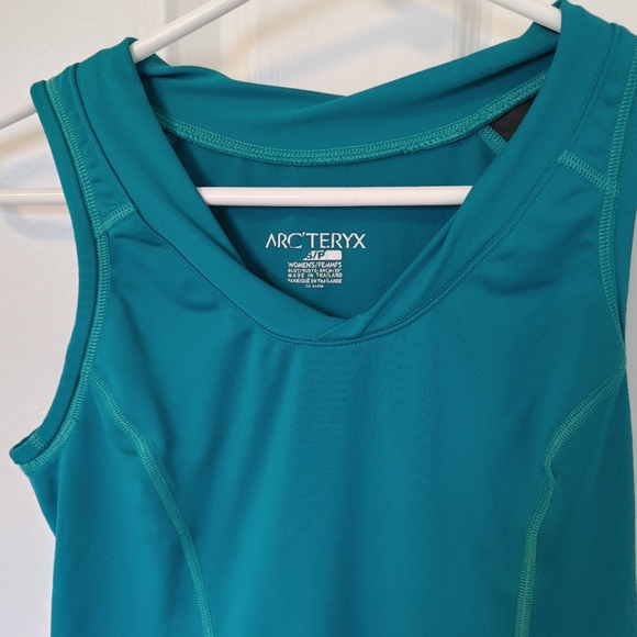 Arc'teryx Turquoise Workout V-Neck Tank (Size P/S) - Picture 3 of 6